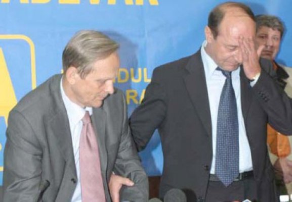 Băsescu: Adio, dragă Stolo!
